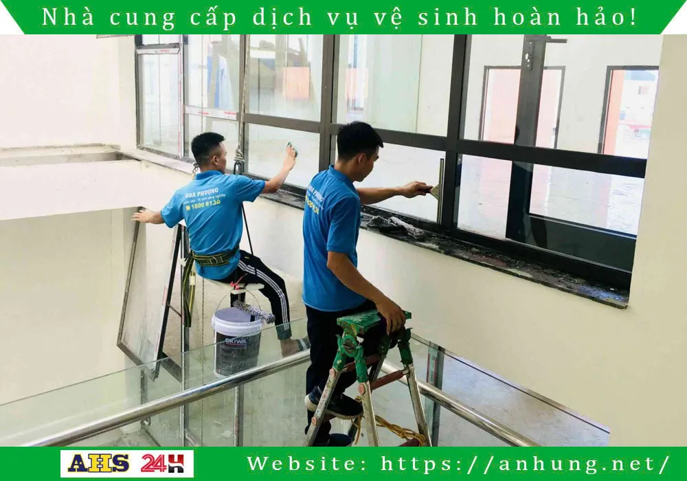 Dịch vụ lau kính